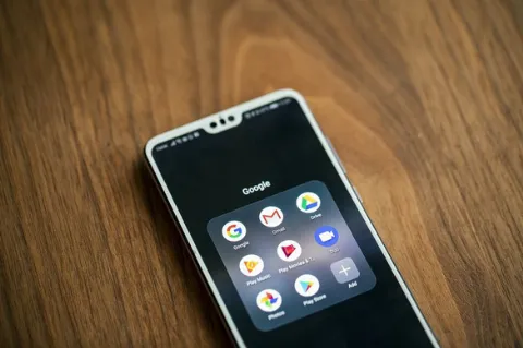 Theo sau Google, hàng loạt tập đoàn công nghệ Mỹ ‘nghỉ chơi’ Huawei
